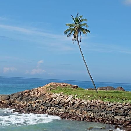 Sunset Beach Villa Galle Exteriör bild